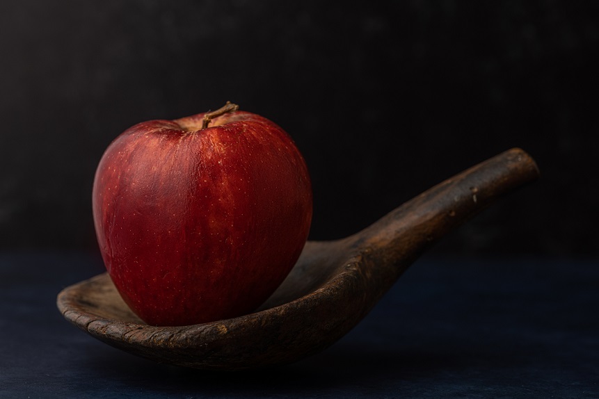 Jedzenie jabłek na noc - czy to zdrowe